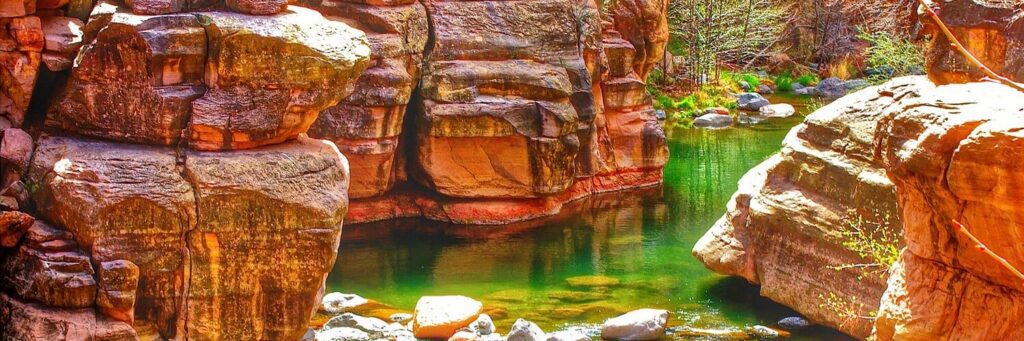 stream with large rocks.